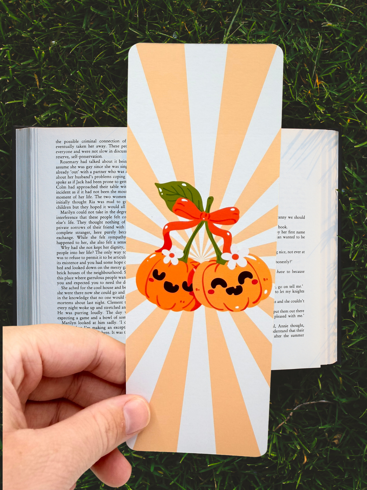 Pumpkin Bow Bookmark | Retro Halloween Bookmark