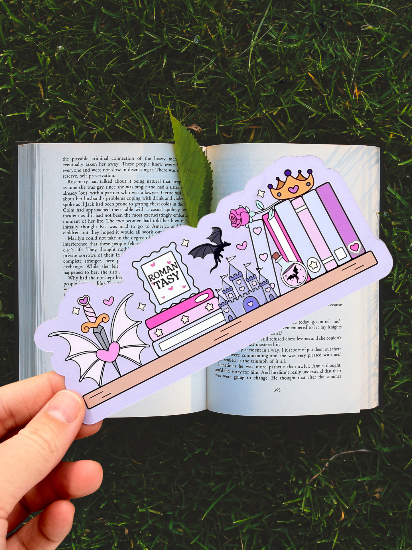 Romantasy | Fantasy Bookshelf Bookmark