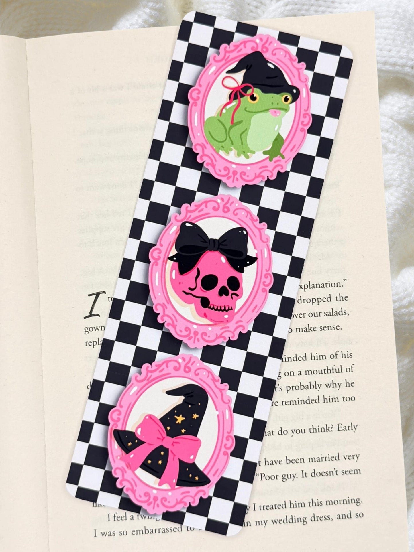 Gothic Cameo Bookmark | Witchy Cute Gothic Bookmark